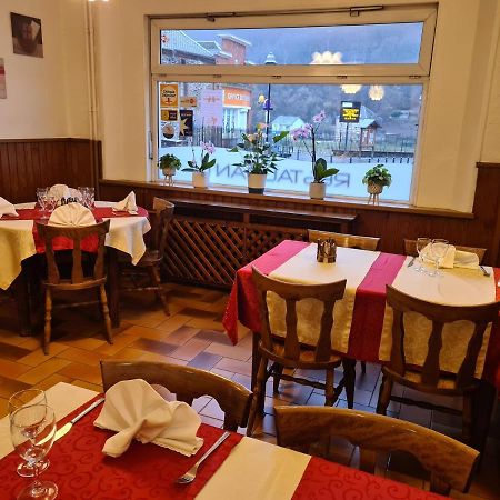Logis Le Franco Belge Hotel Monthermé Екстериор снимка