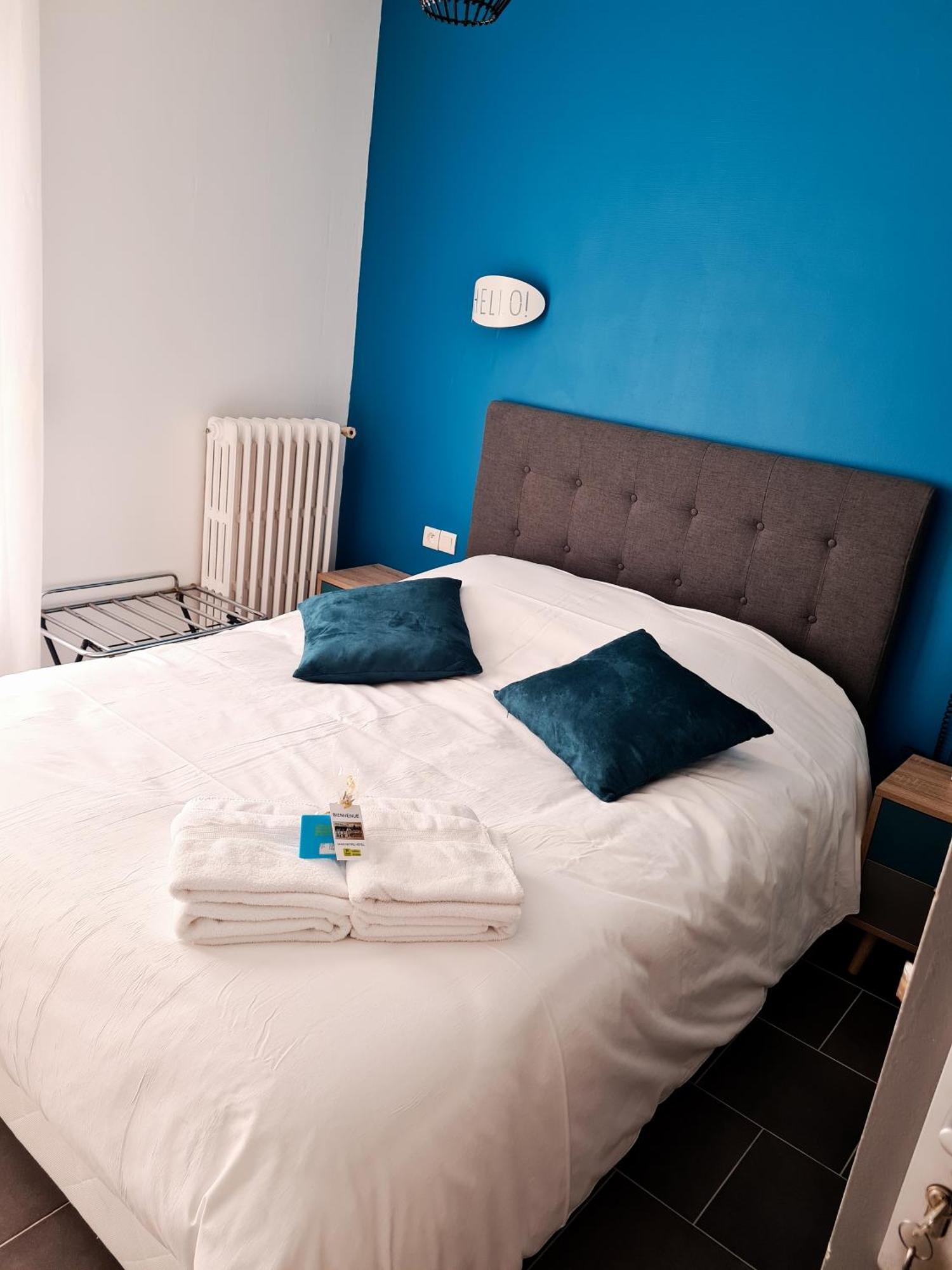 Logis Le Franco Belge Hotel Monthermé Стая снимка