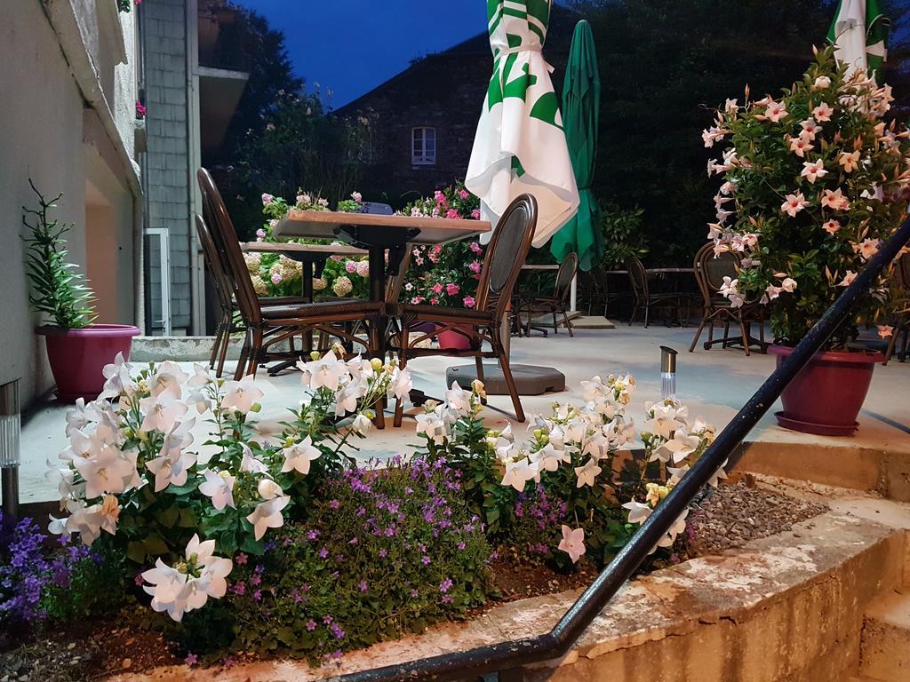 Logis Le Franco Belge Hotel Monthermé Екстериор снимка