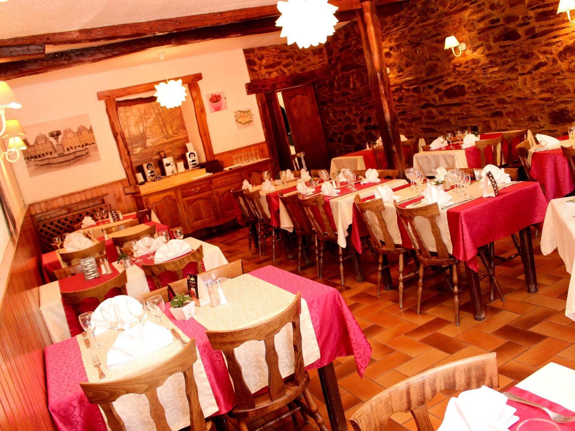 Logis Le Franco Belge Hotel Monthermé Екстериор снимка